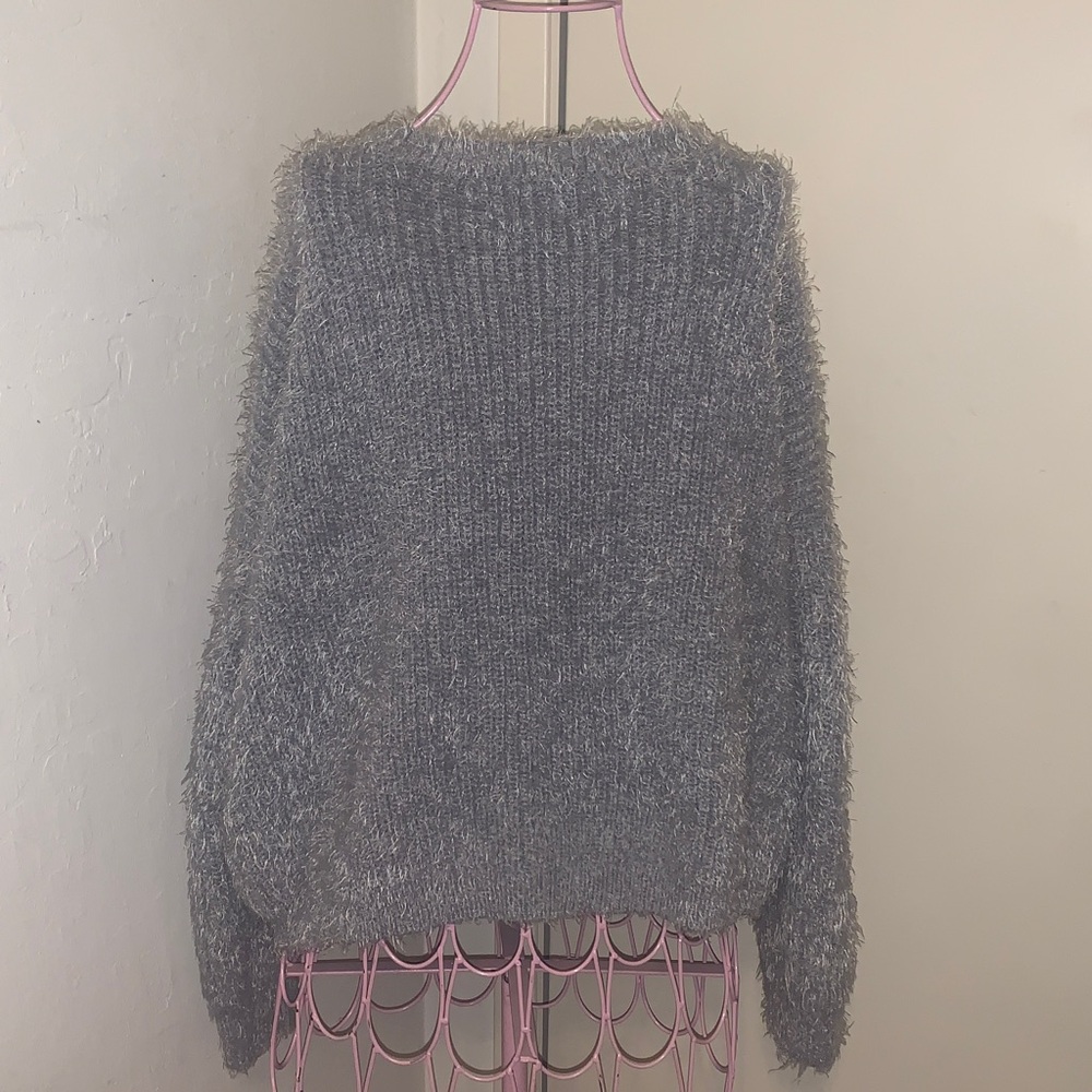 Like New Juniors Pink Rose gray Vneck Sweater- Medium - Picture 5 of 8